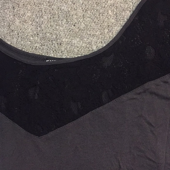 Express Top - Picture 2 of 3